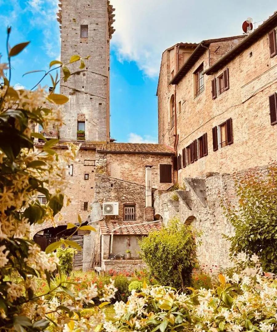 Fabio Apartments San Gimignano